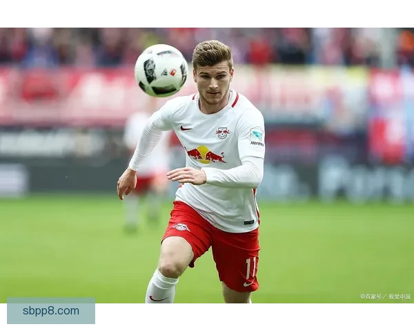 勒沃库森谋求永久签下巴黎18岁后卫诺汉强化防线布局计划今夏完成